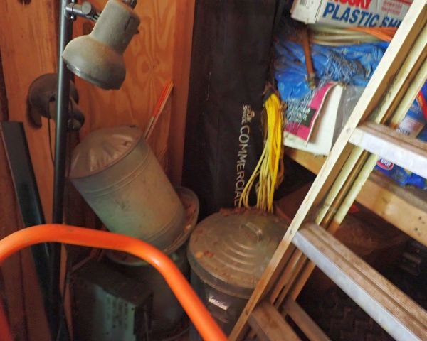 Auction listing photo