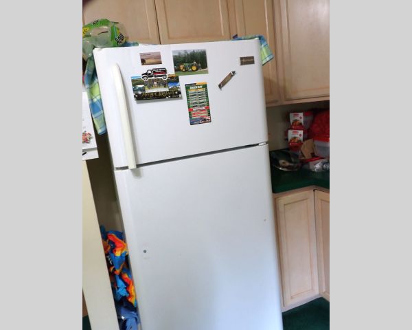 Auction listing photo