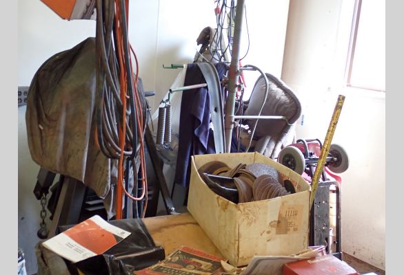 Auction listing photo