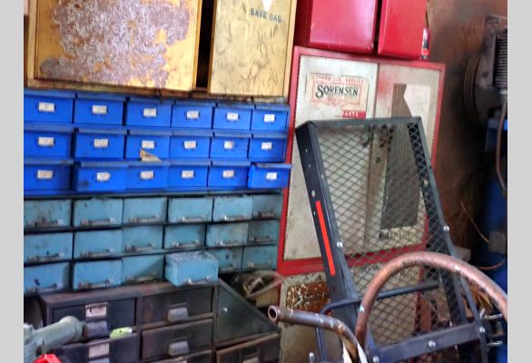 Auction listing photo