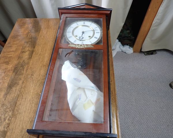 Auction listing photo