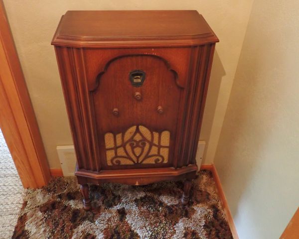 Auction listing photo