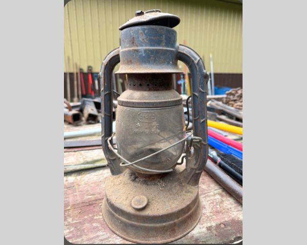 Auction listing photo