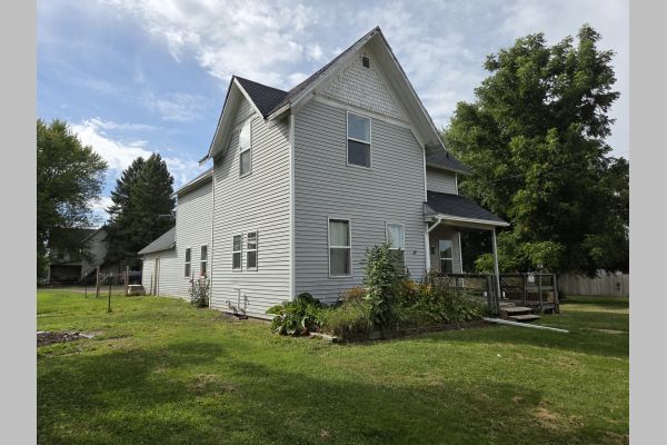 Auction listing photo