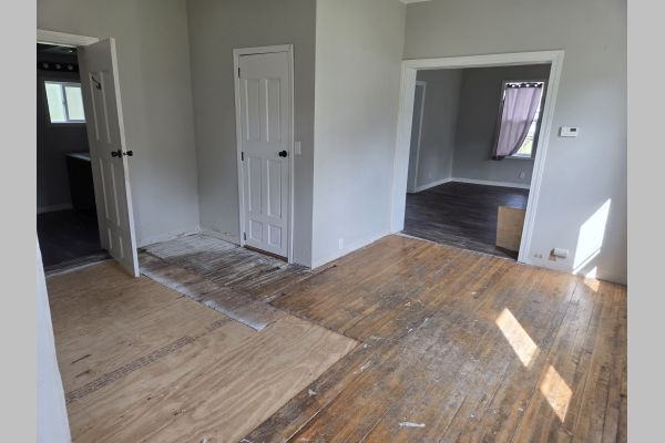 Auction listing photo