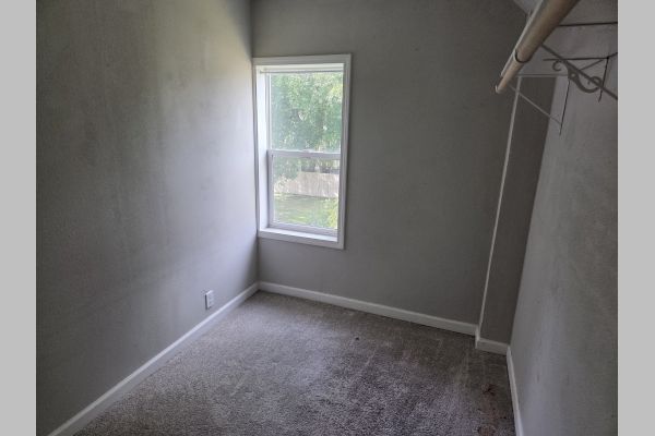 Auction listing photo