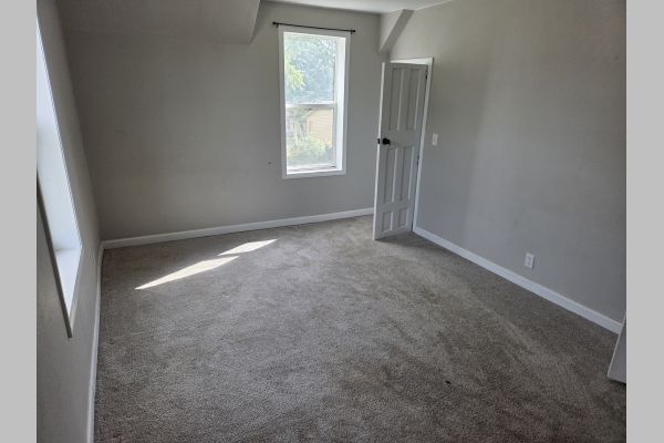 Auction listing photo