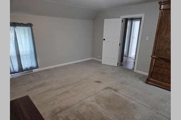 Auction listing photo