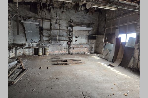 Auction listing photo