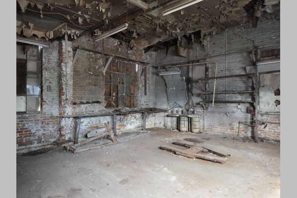 Auction listing photo