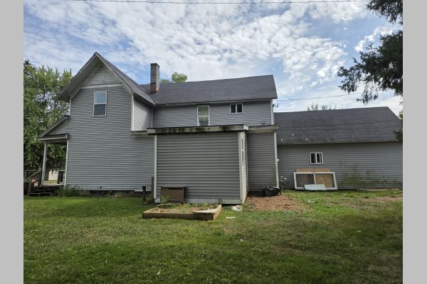 Auction listing photo