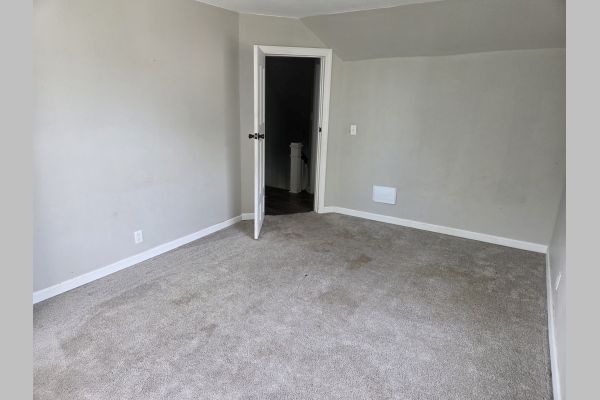 Auction listing photo