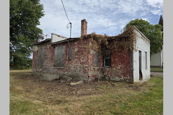 Auction listing photo