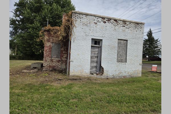 Auction listing photo