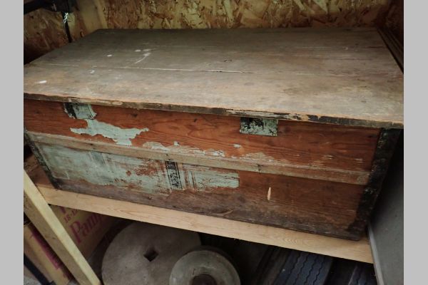 Auction listing photo