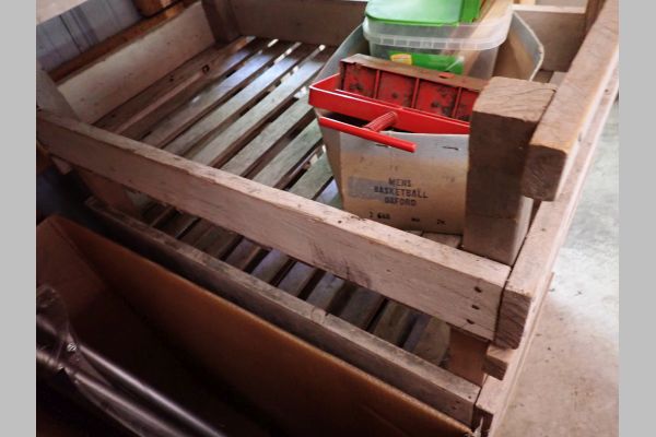 Auction listing photo
