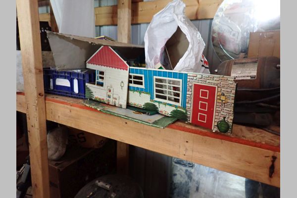 Auction listing photo