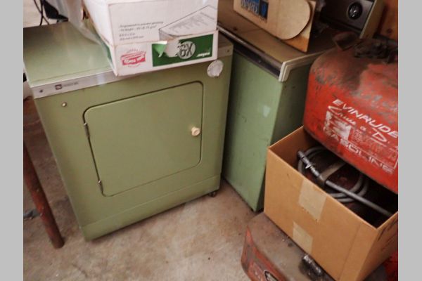 Auction listing photo