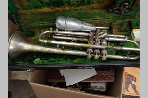 Auction listing photo