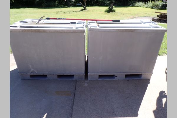 Auction listing photo