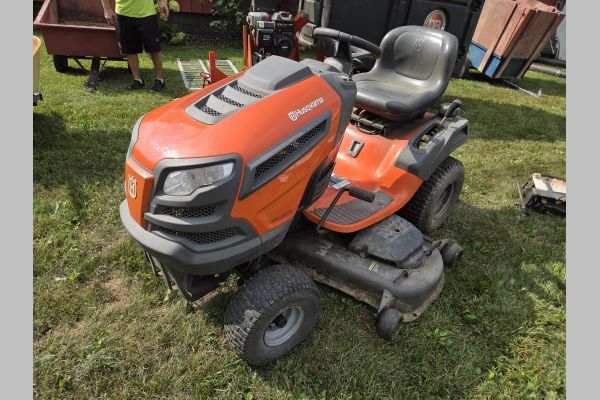 Auction listing photo