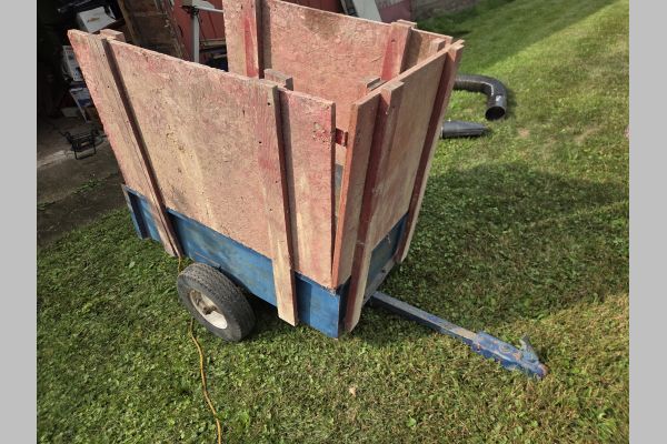 Auction listing photo