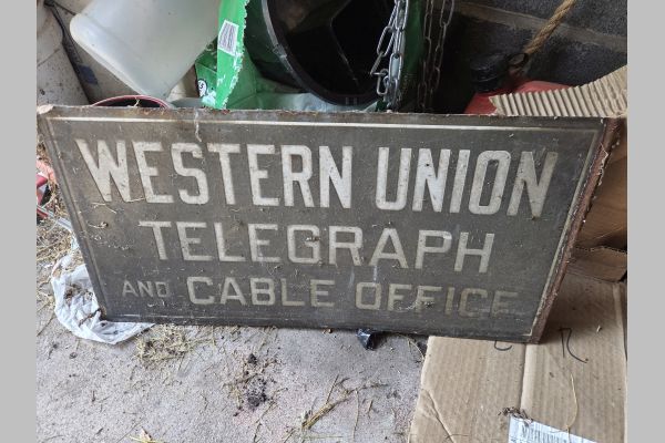 Auction listing photo