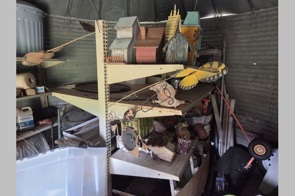 Auction listing photo