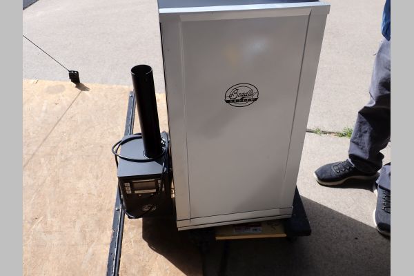 Auction listing photo