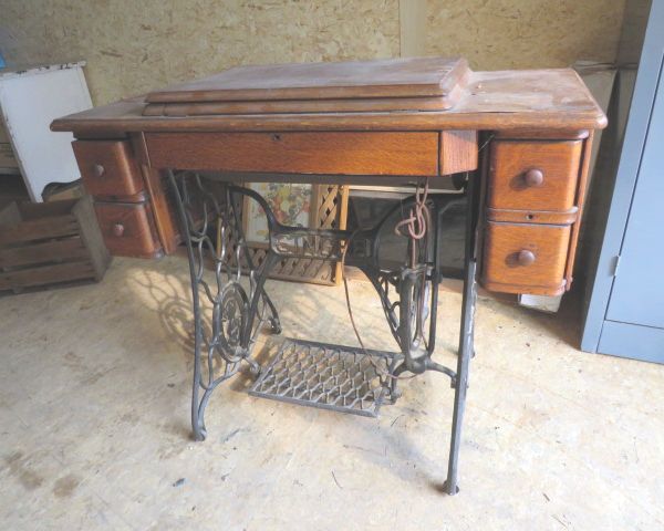 auction image