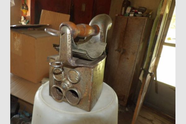 auction image