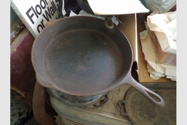 auction image