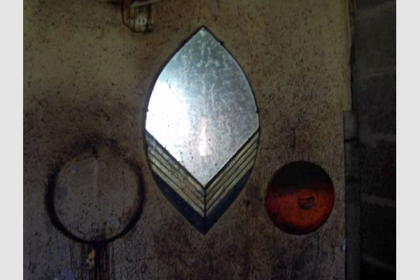 auction image