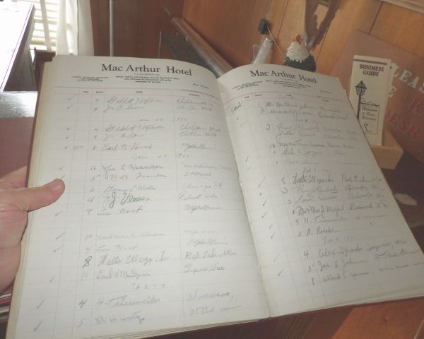 auction image
