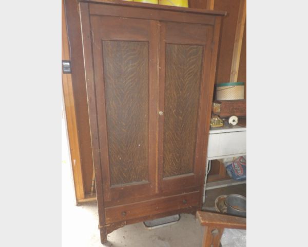 auction image