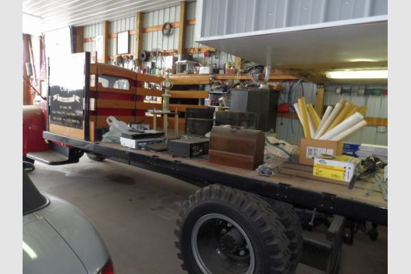 auction image