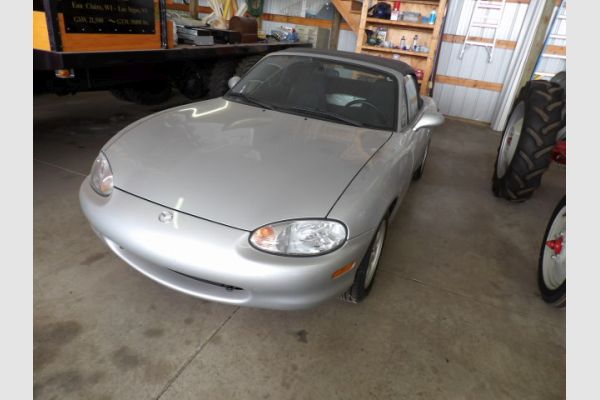 auction image