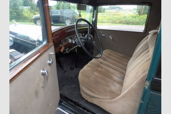auction image