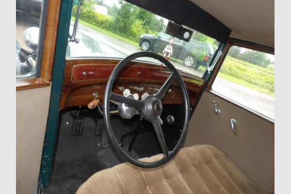 auction image