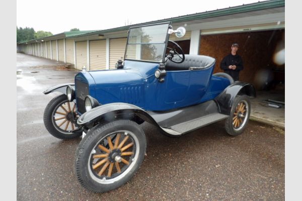 auction image