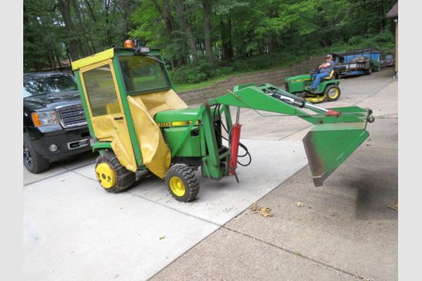 auction image