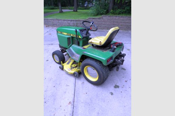 auction image