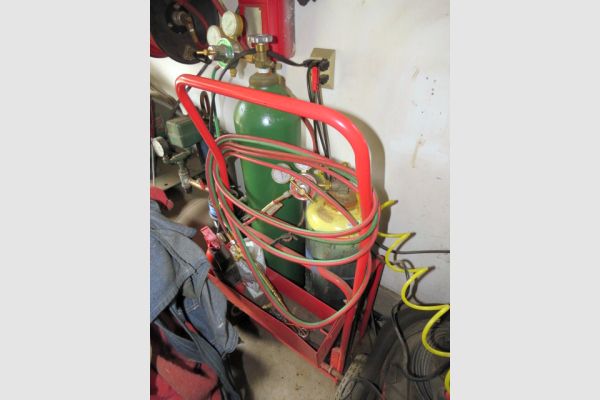 auction image