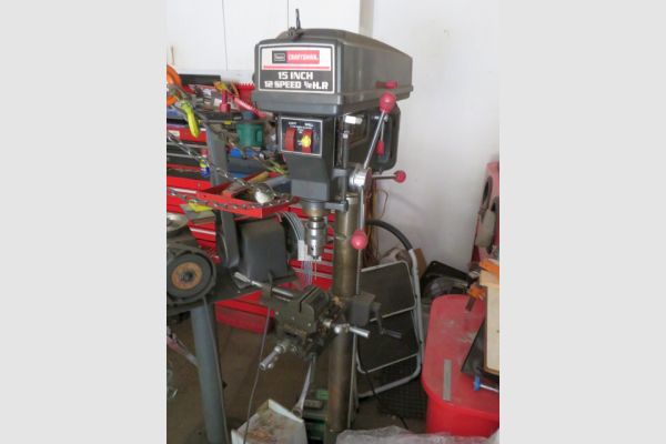 auction image