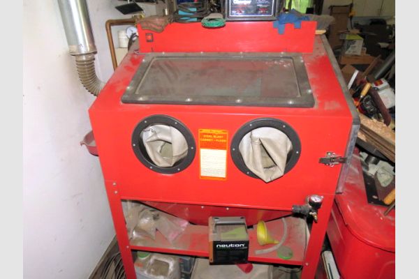 auction image