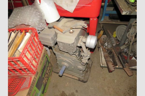 auction image