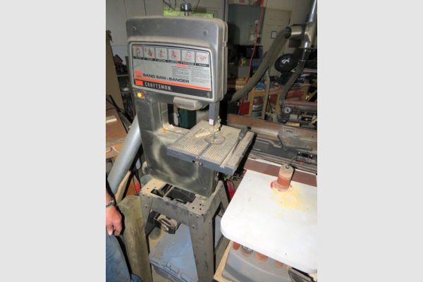 auction image
