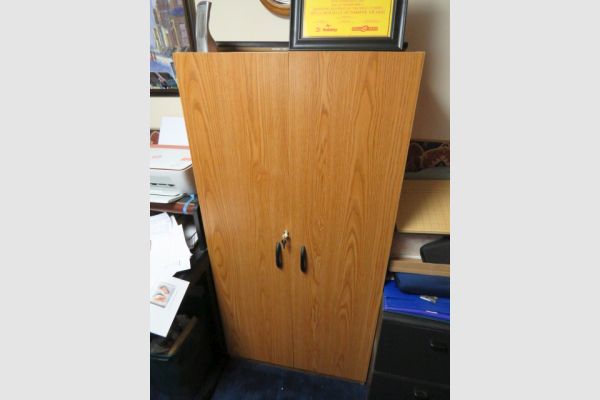 auction image
