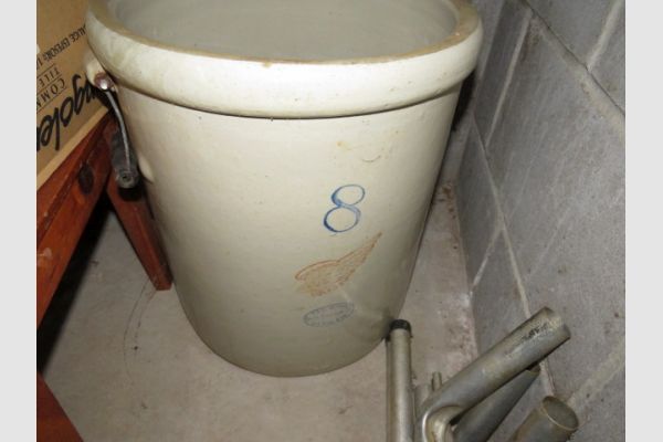 auction image