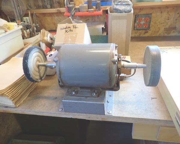 auction image